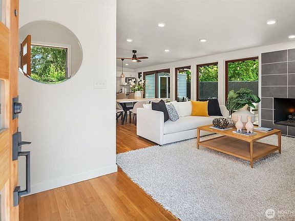 4th image of 15634 SE 8th Street