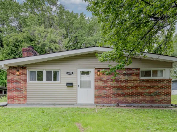 8301 Pepperidge Dr, Saint Louis, MO 63134