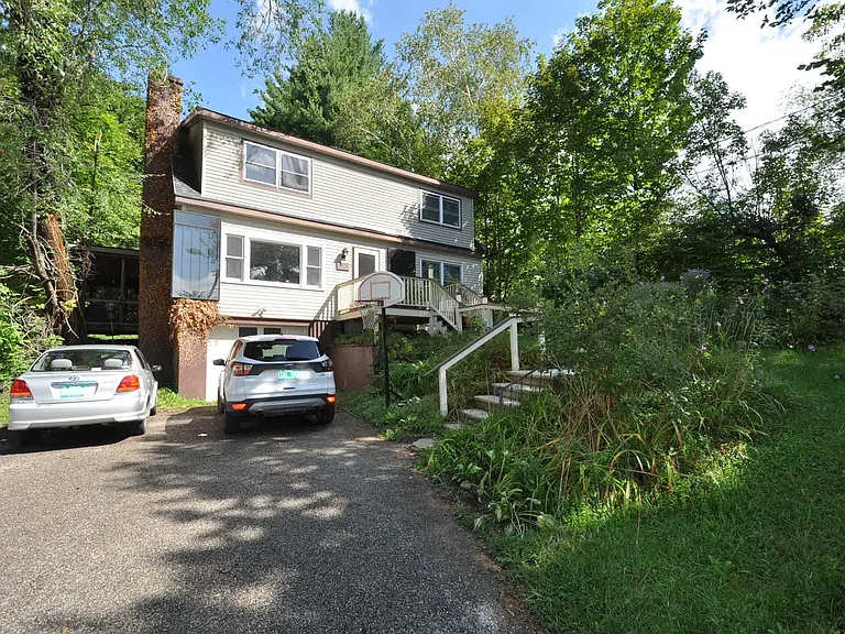 293 Barnumville Rd — Photo 2