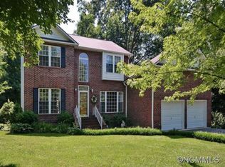 104 Cimarron Blvd, Hendersonville, NC 28791
