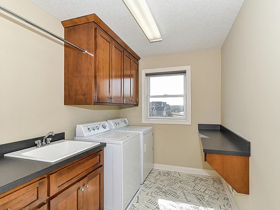 4th image of 3151 119th Ct NE