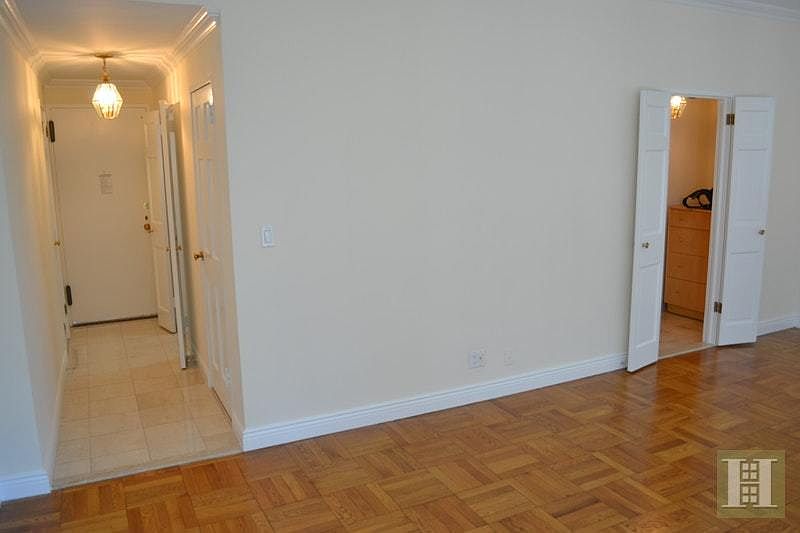 2nd image of 60 W 57th St APT 19G