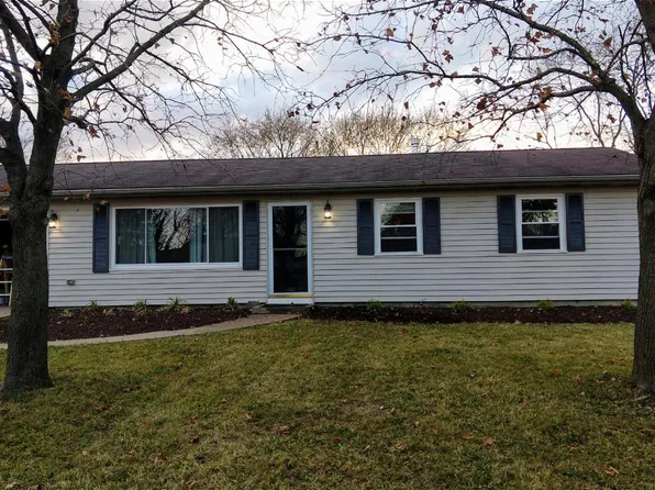 612 Oxbow Rd, Valparaiso, IN 46385