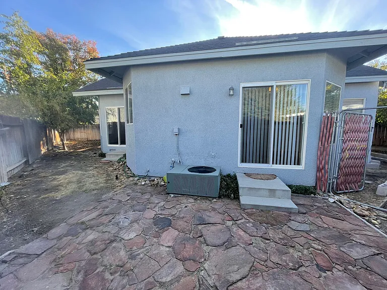 5358 Desert Peach Dr — Photo 15
