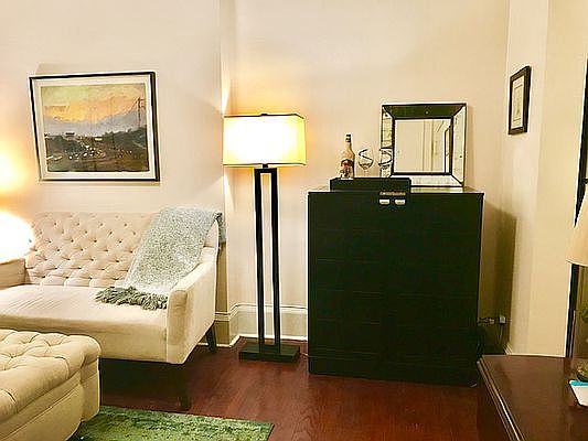 3rd image of 715 Washington St APT 2