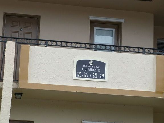 5th image of 400 NW 65th Ave APT 127