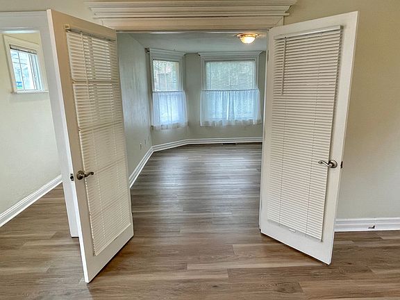 5th image of 3624 N Albina Ave