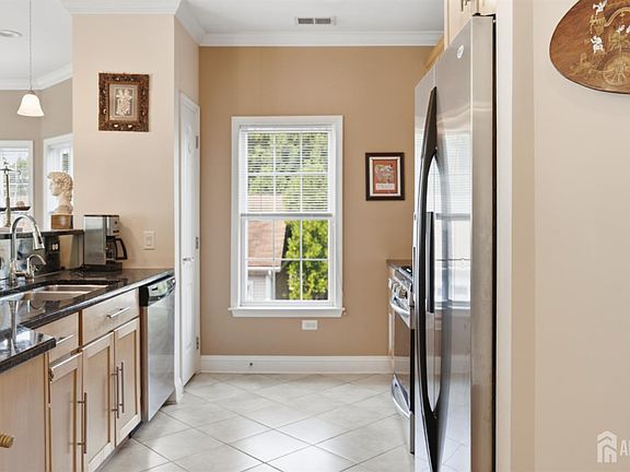 5th image of 5215 Falston Cir