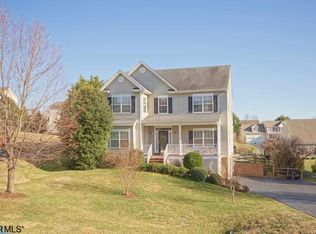 959 Fairwinds Ln, Crozet, VA 22932