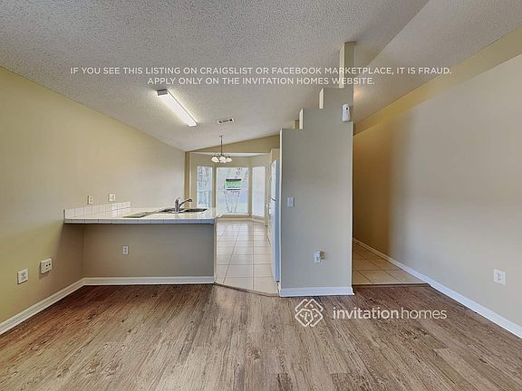 4th image of 8509 Blackberry Ave