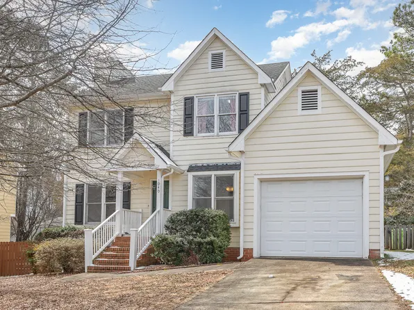 1040 Sheetbend Ln, Raleigh, NC 27606