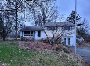 2117 Yarnall Rd, Pottstown, PA 19464