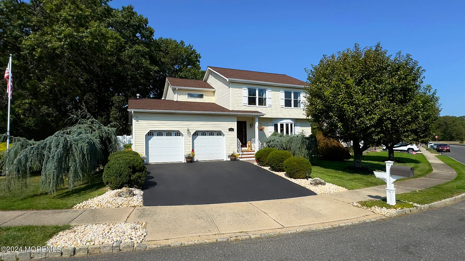 18 Jacob Drive photo 1
