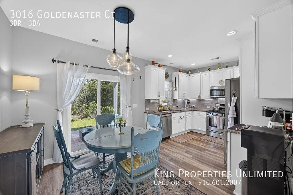 3016 Goldenaster Ct — Photo 3
