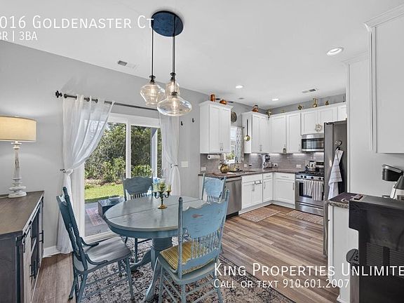 3rd image of 3016 Goldenaster Ct
