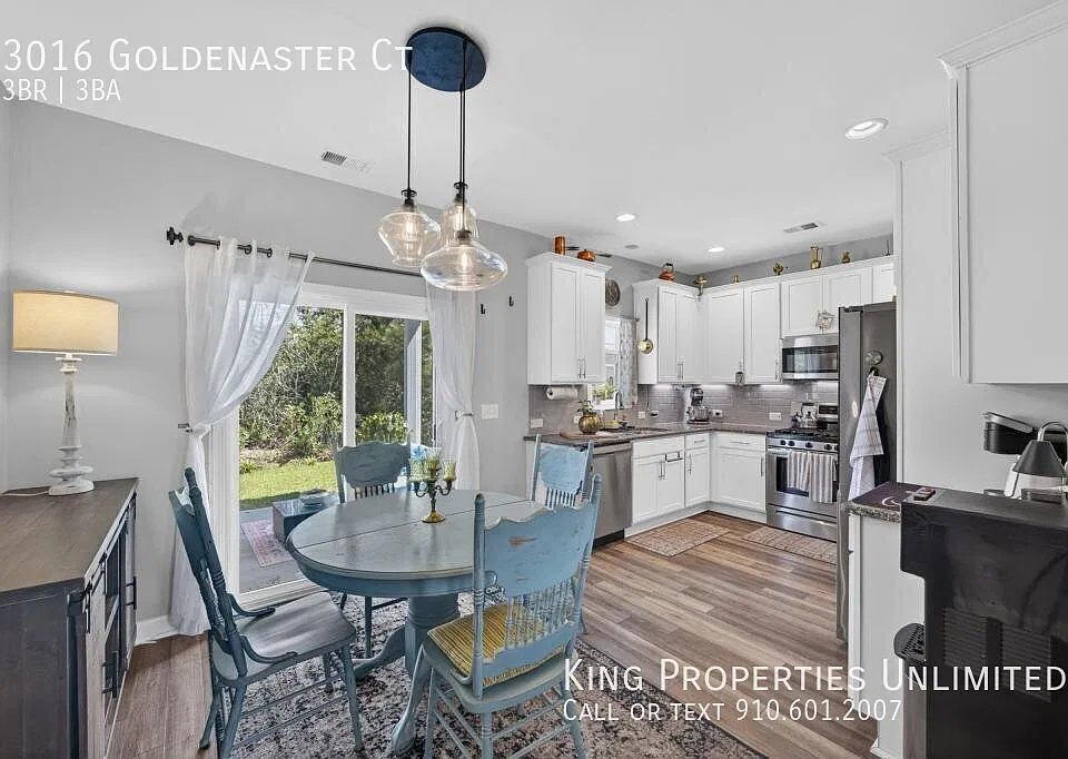 3016 Goldenaster Ct