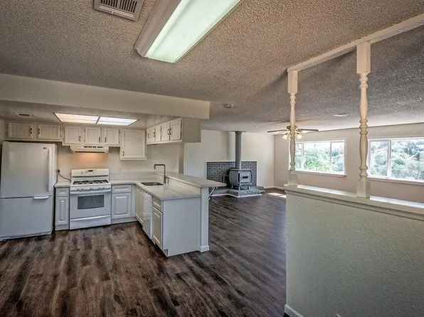 14801 Marin Dr, Redding, CA 96003