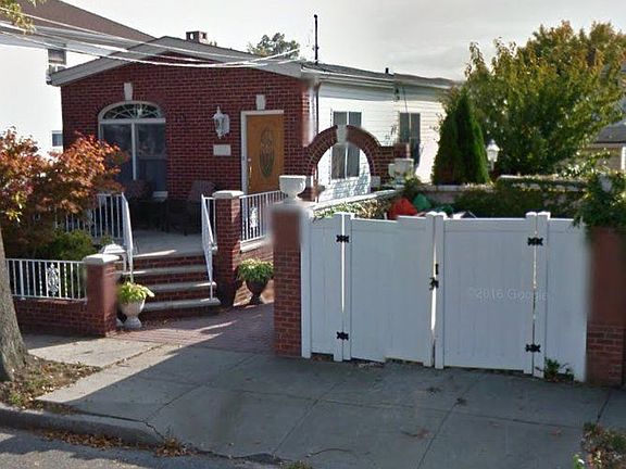 2nd image of 184 Benton Ave