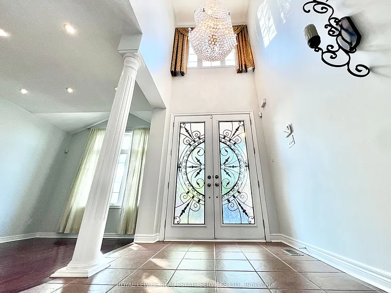 3306 Fox Run Cir — Photo 5
