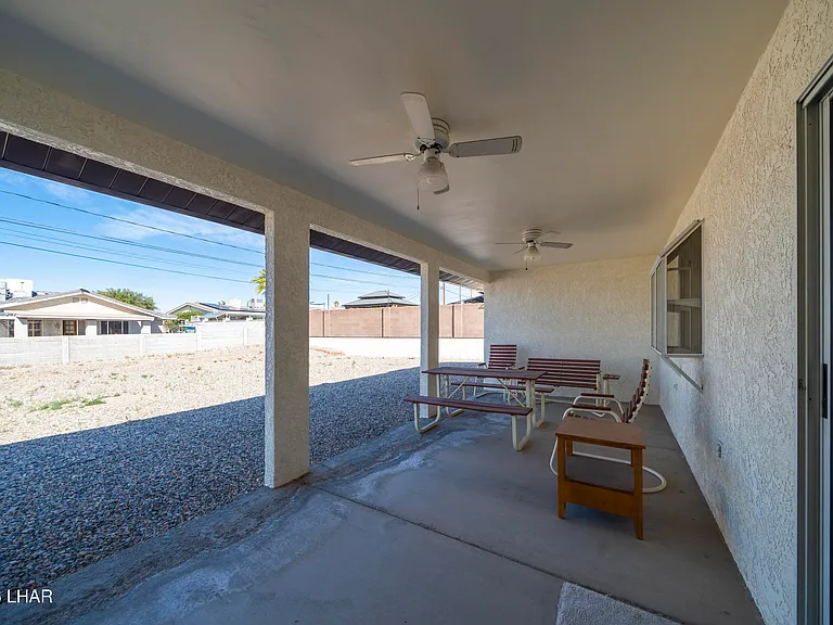 3099 Jamaica Blvd S — Photo 9