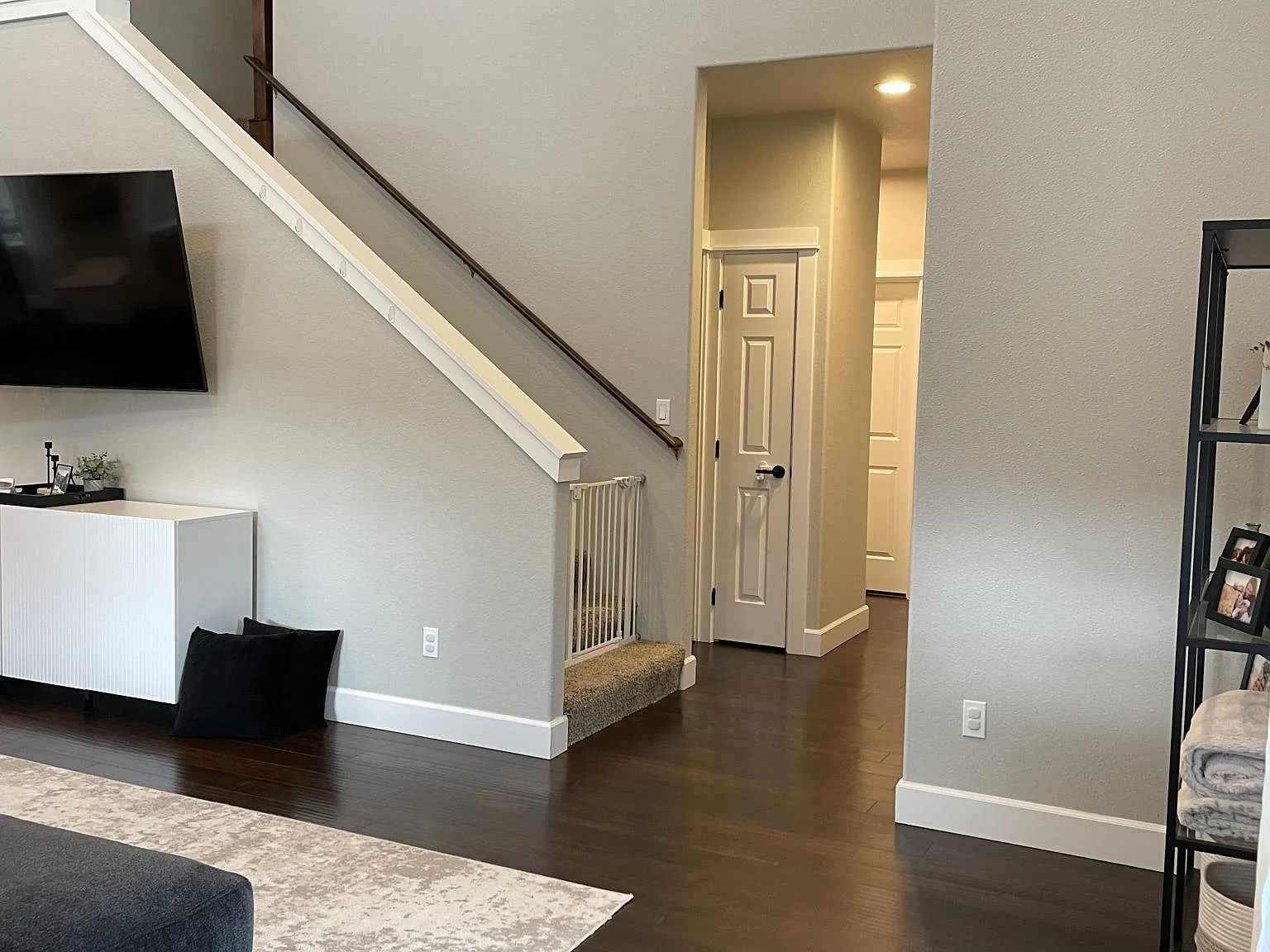 3 bed, 2.5 bath, 1798 sqft, $2,800 — Photo 3