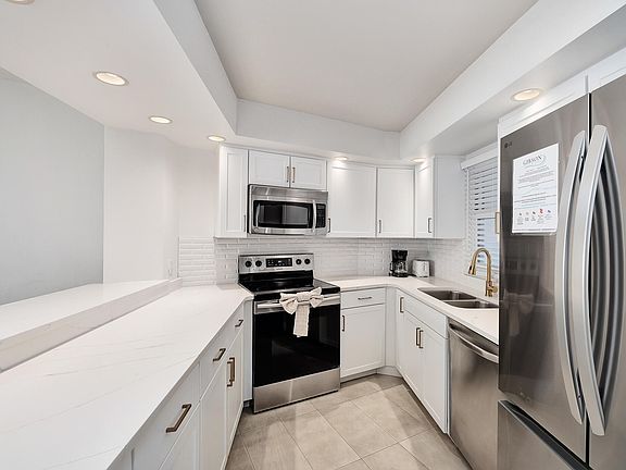 5th image of 4291 Beachside Two Dr #4291
