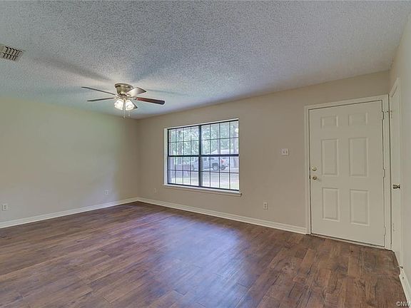 4th image of 699 Louis Ave