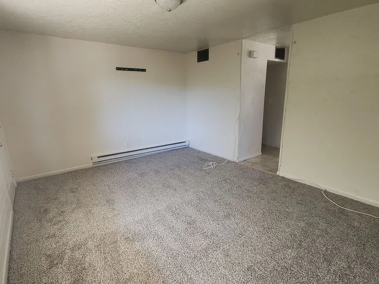 Hackwell Apartments — Photo 12
