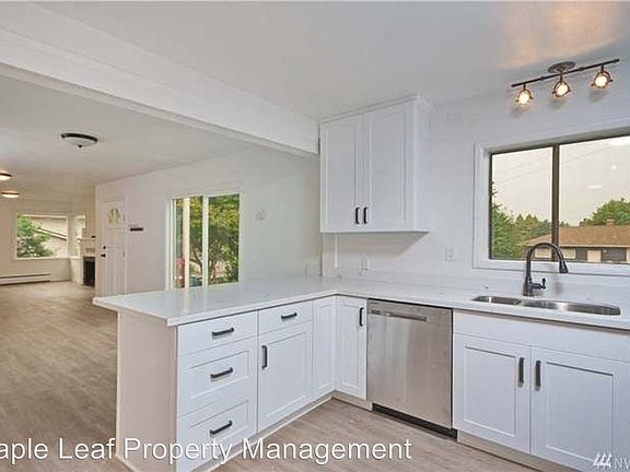 2nd image of 1115 Avenue C