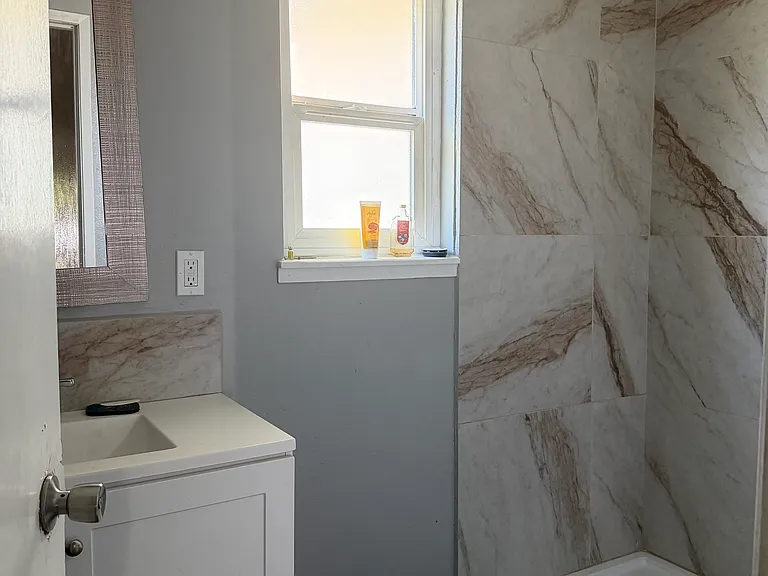 330 Sycamore Ave — Photo 8