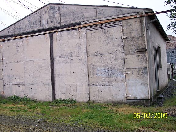 Garage 824 Sq Ft