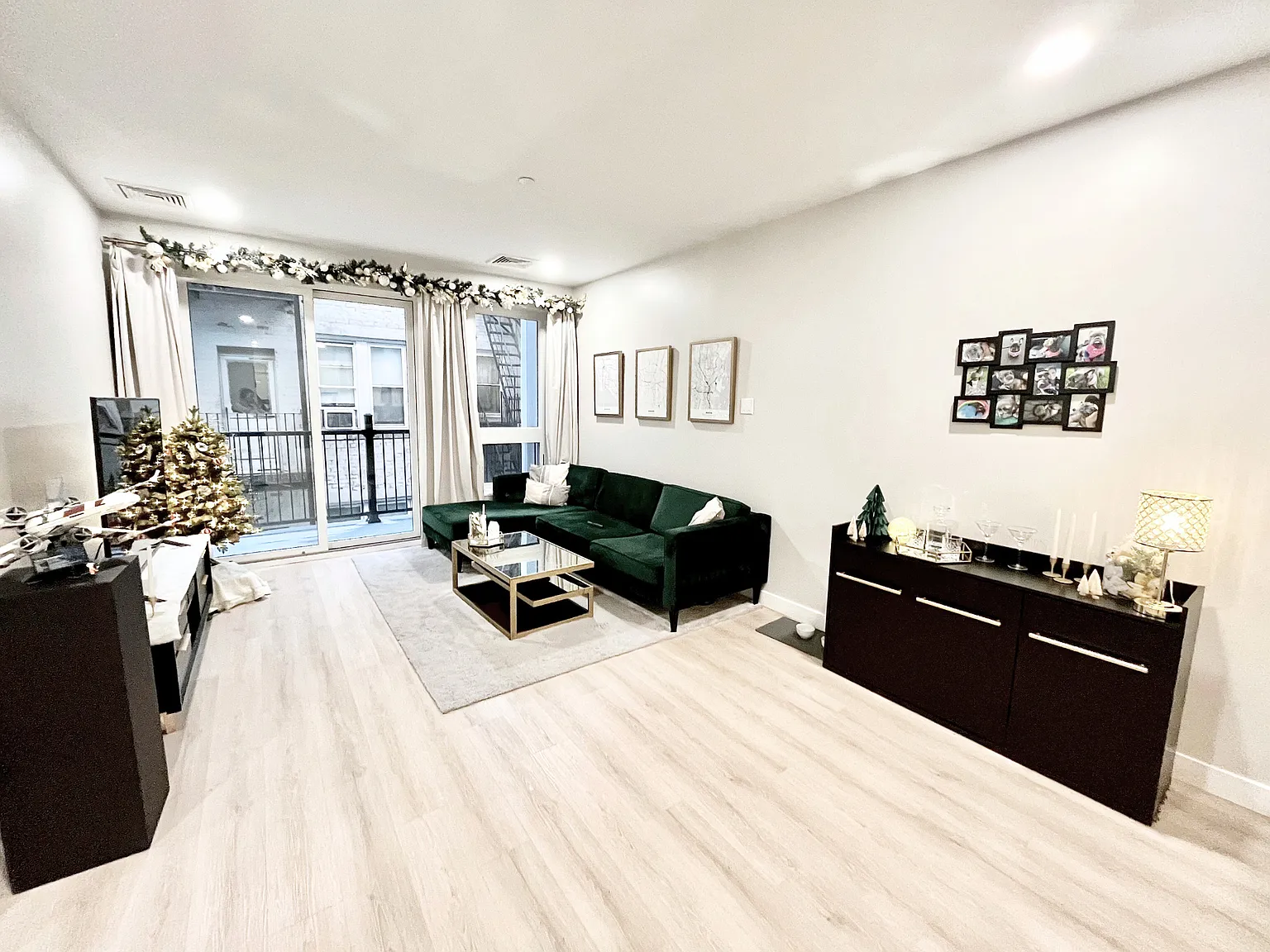 2 bed, 1006 sqft, $3,150 — Photo 4
