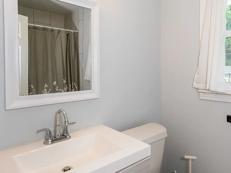 2752 Arrowood Dr #UPSTAIRS — Photo 16