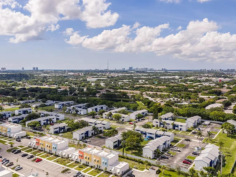 Spinnaker Landing Apartments — Photo 12
