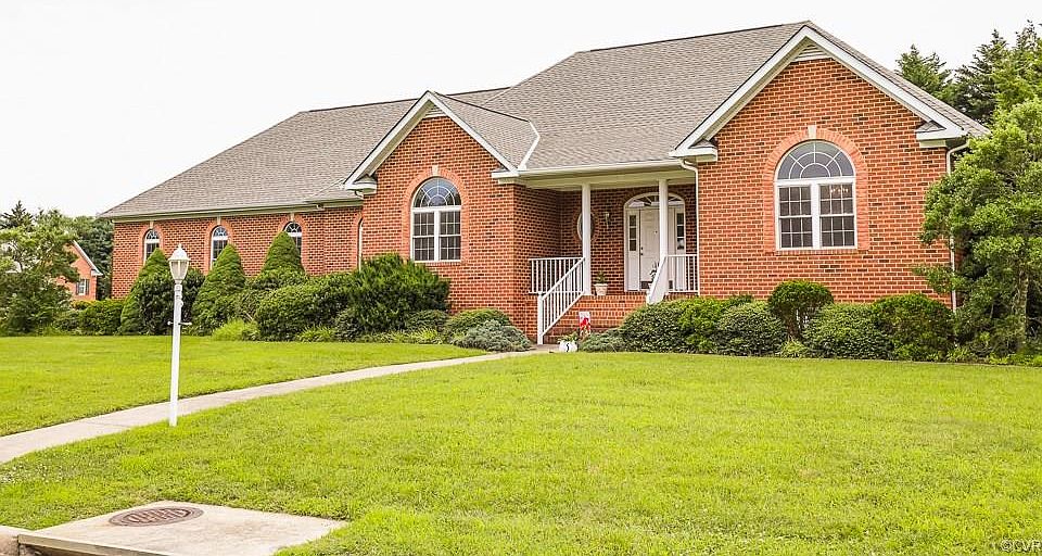 1st image of 7227 Shelton Pl