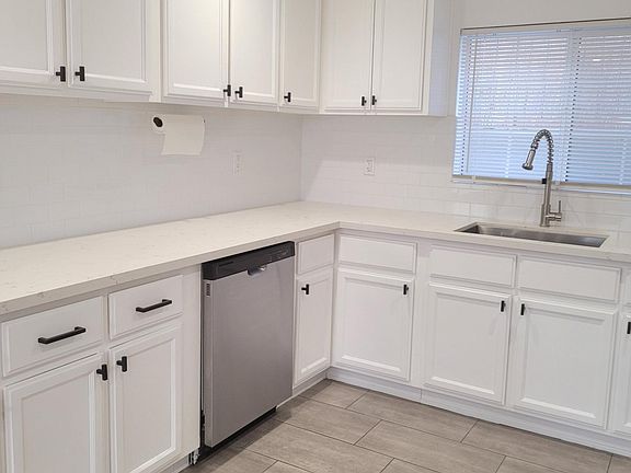 4th image of 5923 Benner St APT 3