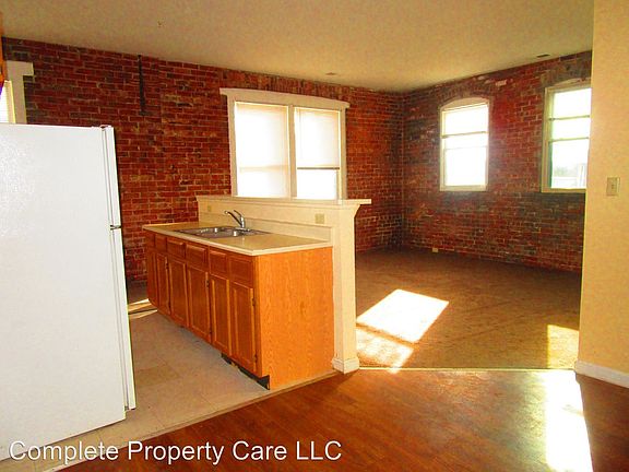 2nd image of 309 N Jefferson St APT 23