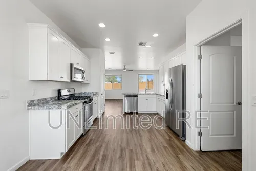 371 Grafton Ct Photo 1