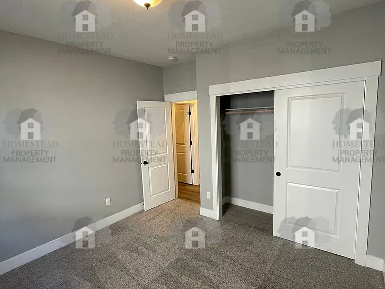1062 Chestnut St — Photo 9