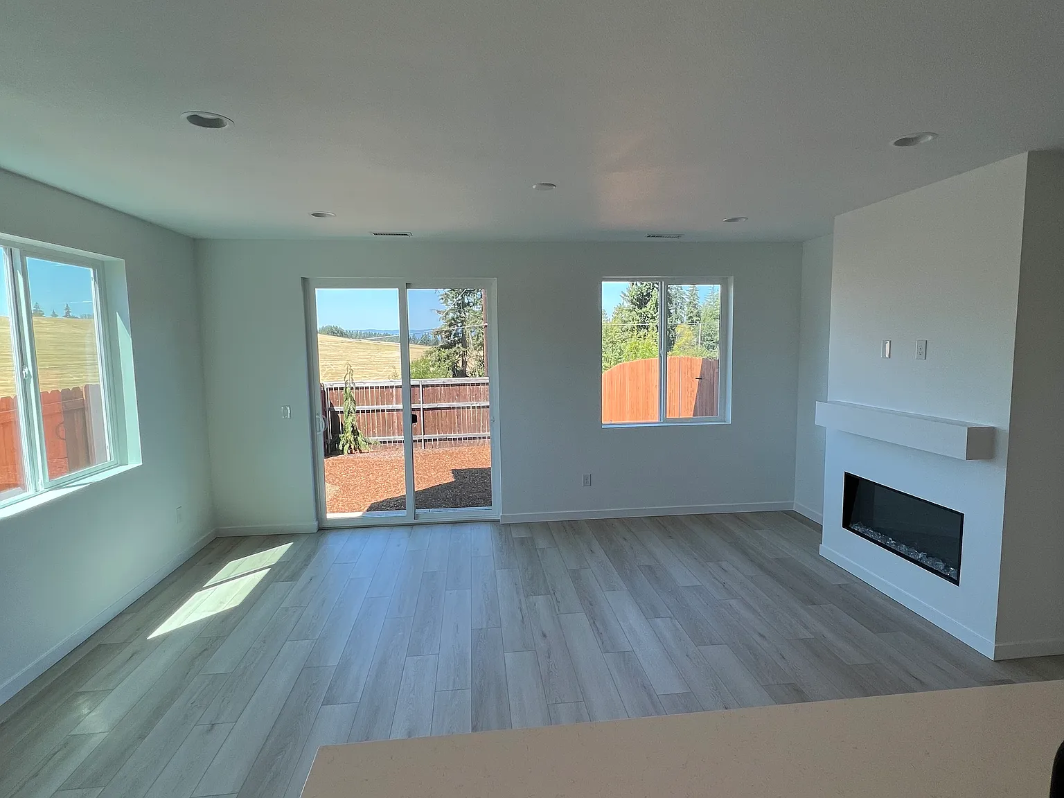 17828 NW 10th Pl — Photo 2