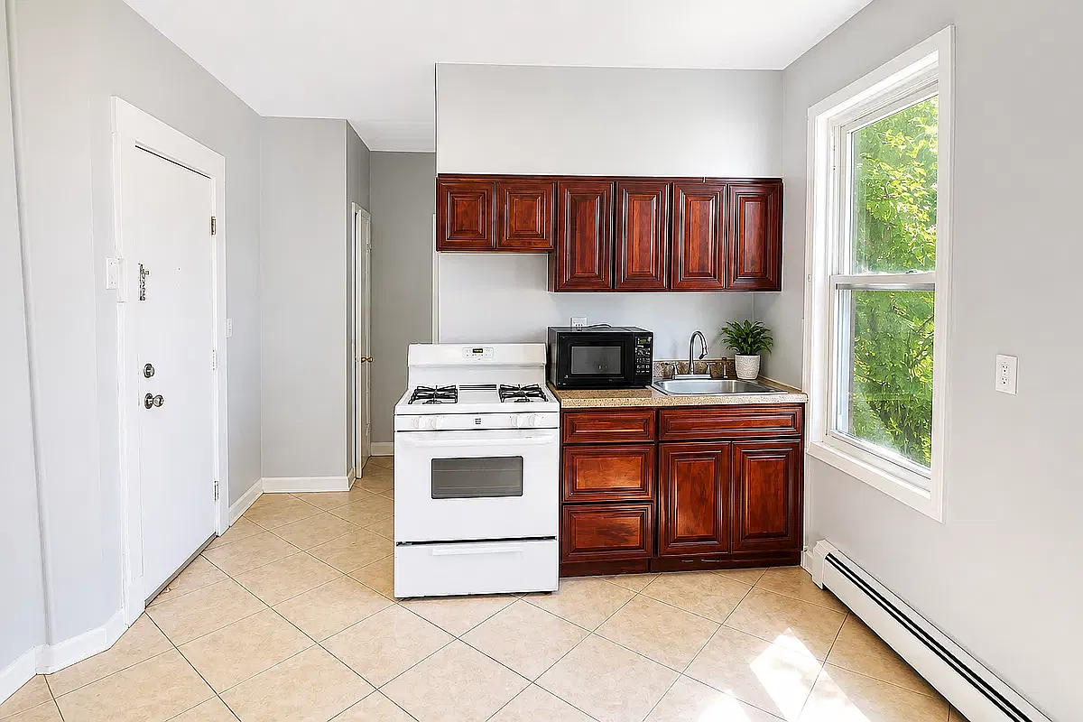 2 bed, $1,500 — Photo 1