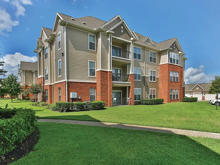 Advenir at Wynstone — Photo 9