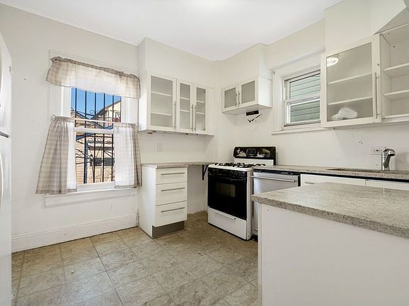 5th image of 104-51 120th St #A
