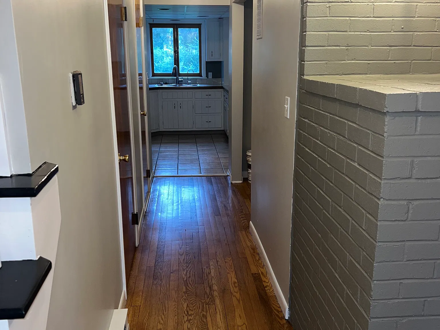 3 bed, 1.5 bath, 1712 sqft, $2,500 — Photo 3