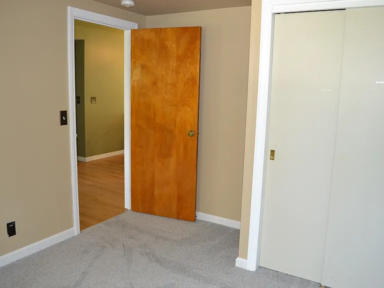 870 Pine Grove Ave — Photo 19