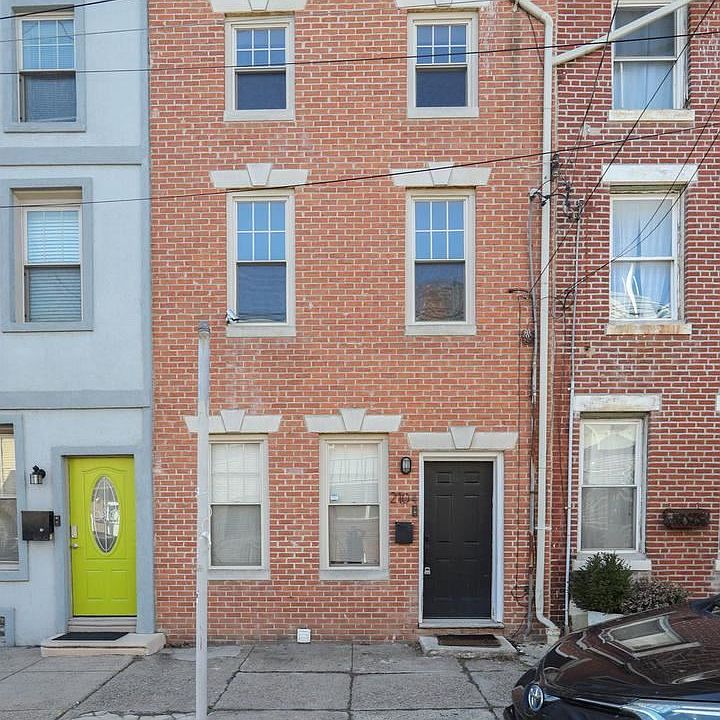 1st image of 2104 E Dauphin St