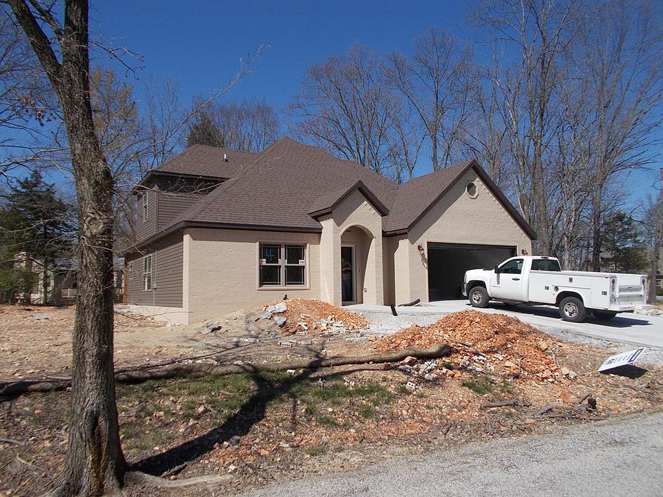 1st image of 4 Worlaby Ln