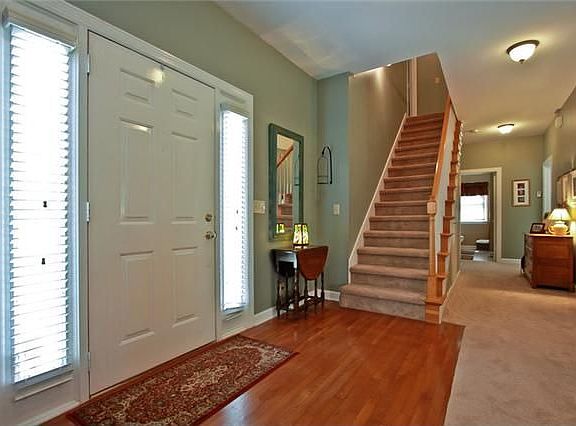 3rd image of 1432 Kensington Dr