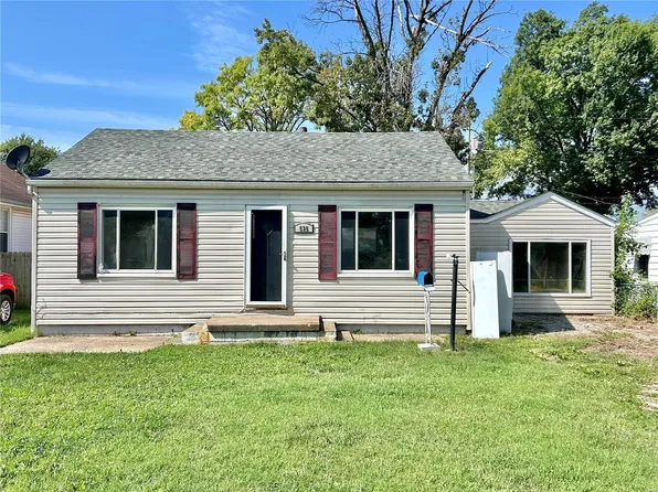 535 Minnie Ave, Dupo, IL 62239