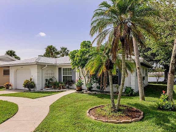 3rd image of 5446 Magnolia Trl N